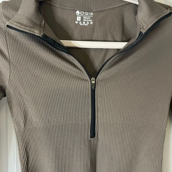 OQQ Brown Zip-Up Bodysuit - Picture 2 of 6